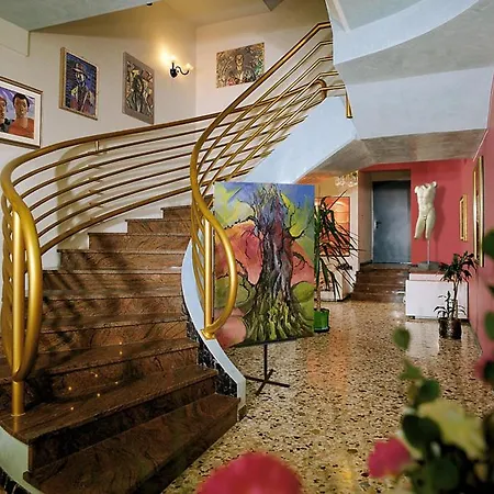 فندق Miramare 3*